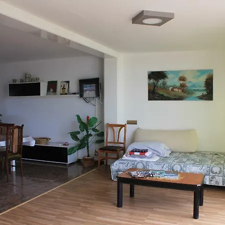 Cannes Apartment *